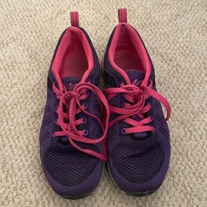 *LA Gear purple and pink sneakers